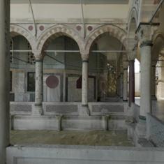 Topkapı Palace, Upper terrace with fountain